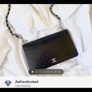 Chanel wallet on chain
